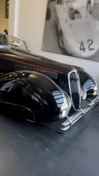 Instagram post from carruca_vintage_cars. This post is in position 11.