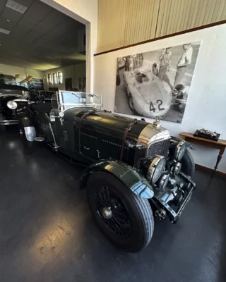 Instagram post from carruca_vintage_cars. This post is in position 19.